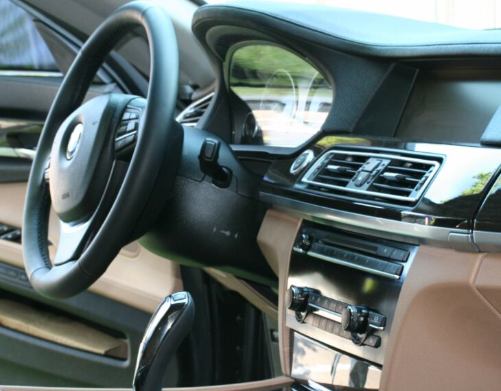 Bulletproof BMW 750i