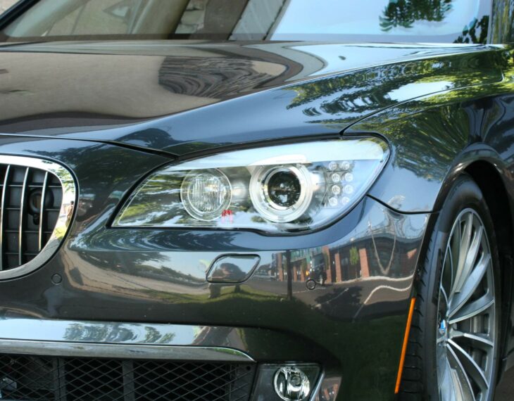 Bulletproof BMW 750i