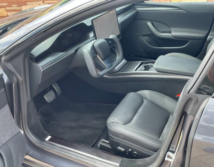 Armormax bulletproof Tesla Model S Plaid Design