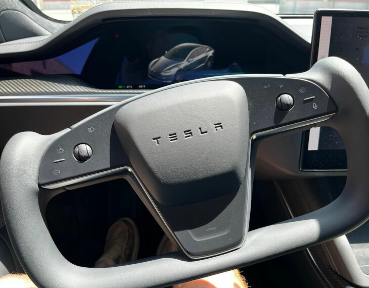 Armormax bulletproof Tesla Model S Plaid Design